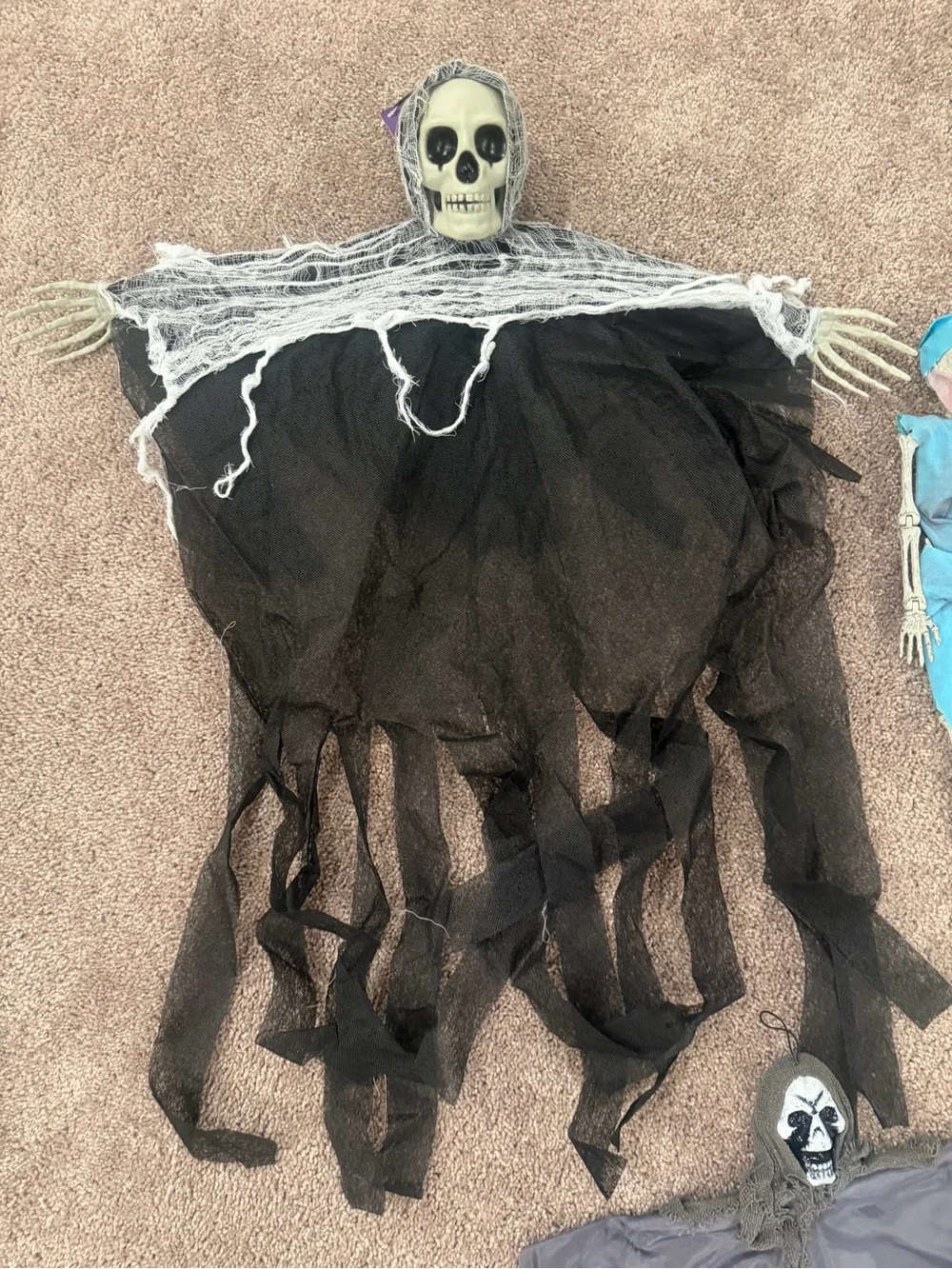 Halloween Decoration Skeletons